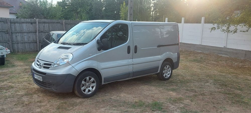 Nissan PrimaStar (Renault Trafic, opel vivaro),An 2008 Motor 2.0 dci 1