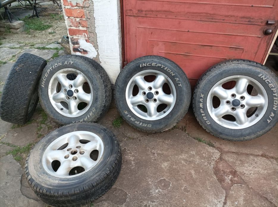 Гуми и джанти за Ленд Ровър Фрилендър 1