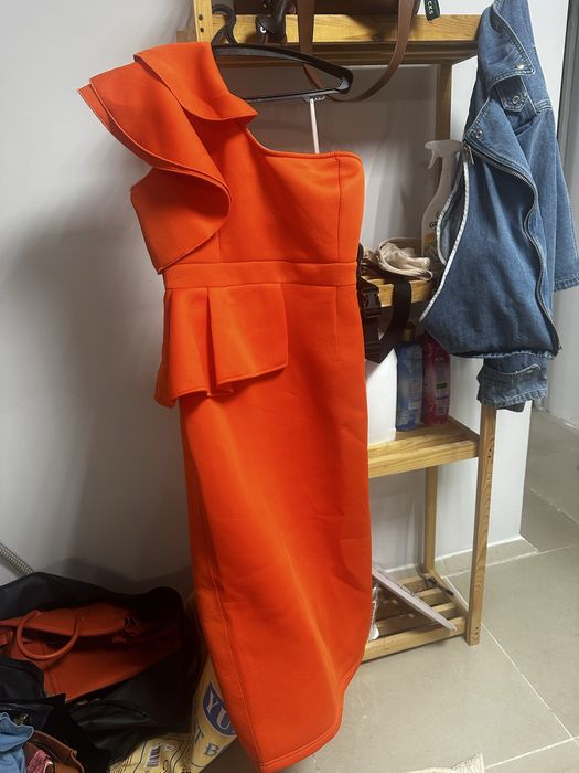 Продам платье шикарное