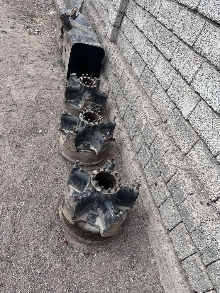 Kamaz stupitsa sotiladi