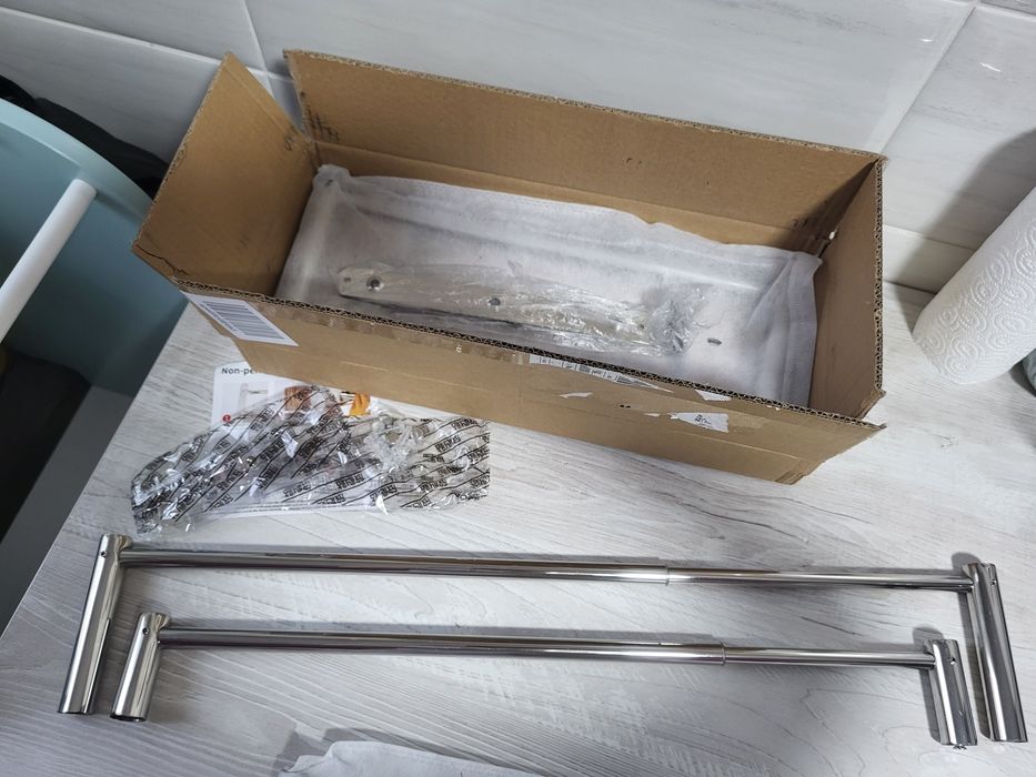 Suport prosoape reglabil