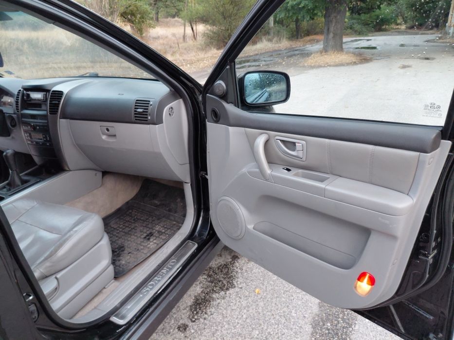 Kia Sorento 2.5 140кс