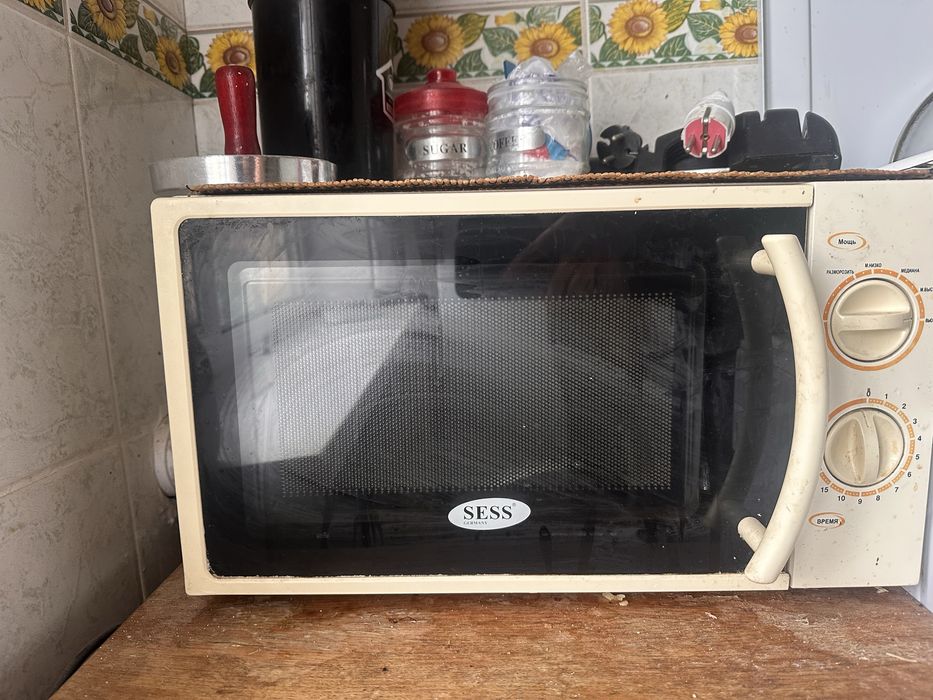 Микроволновка в рабочем состоянии
