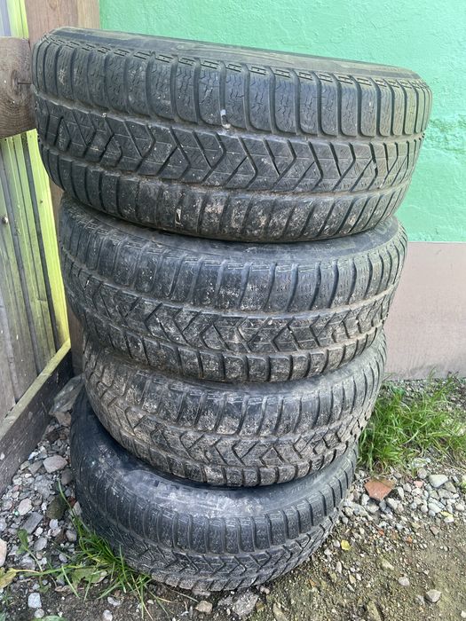 Vand patru roti cu cauciuguri