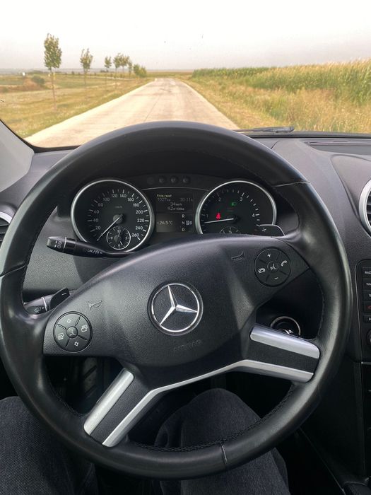 Mercedes Benz ML350