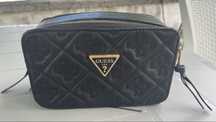 Дамска чанта GUESS