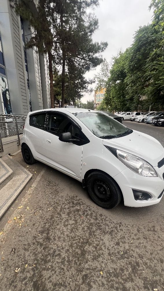 Продаю свой автомобиль chevrolet spark