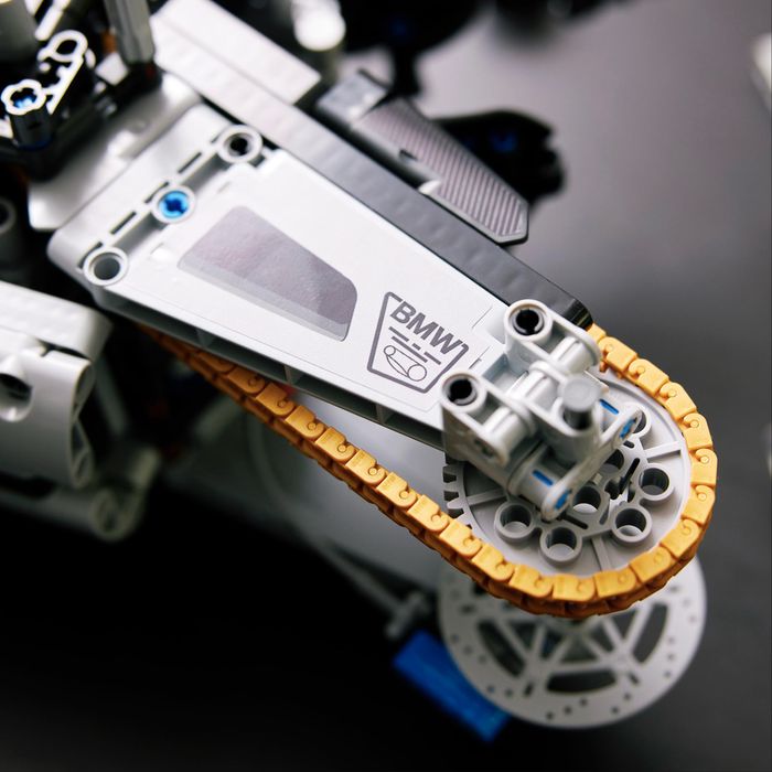 Конструктор Lego BMW M1000RR | 1920+ деталей | Мотоцикл