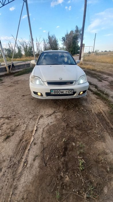 Продам хонду цивик в хорошем состоянии