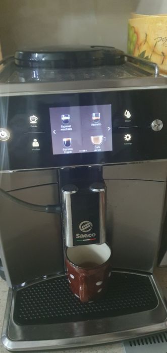 Espressor automat CAFEA Saeco Xelsis SM7683/00, Ecran tactil