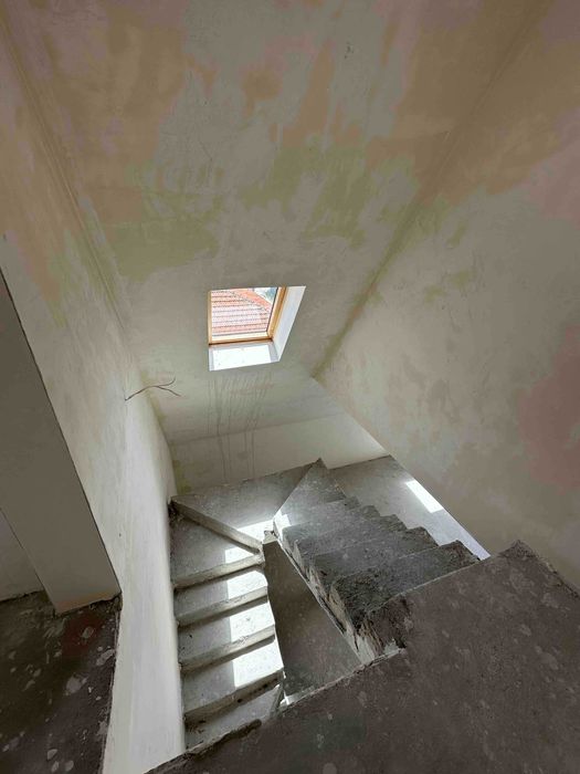 Луксозен мезонет в гр.Пловдив - Център - Хълм Бунарджикa!