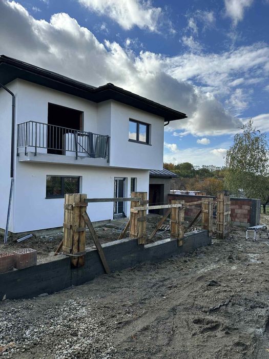 Casa individuala de vanzare Baia Sprie 126 mp construiti+garaj 21mp