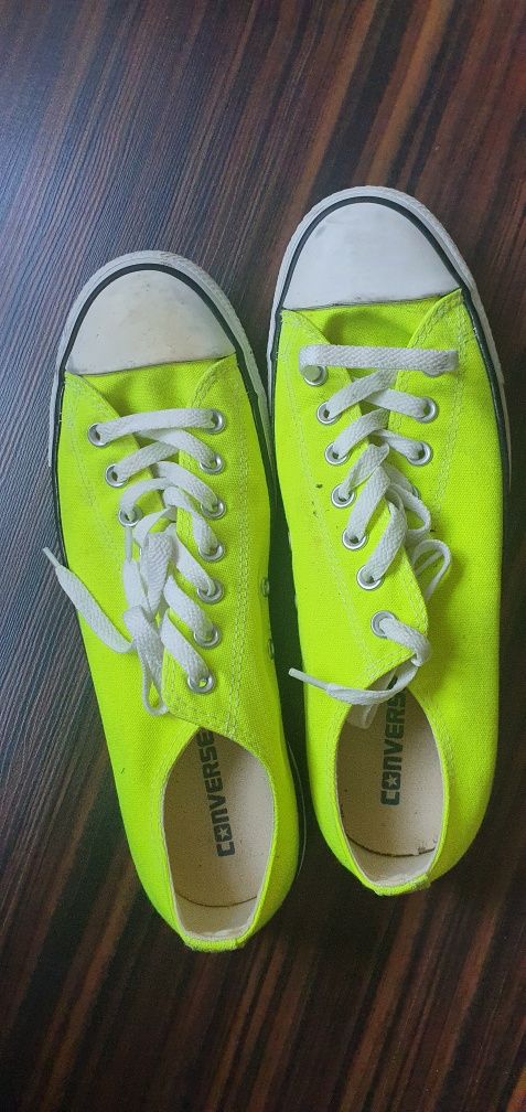 Tenisi converse marimea 44, verde neon