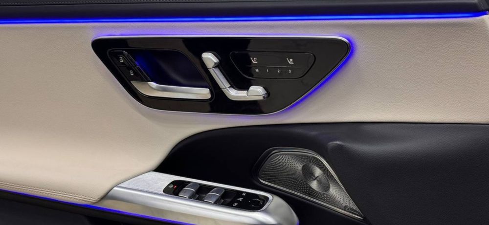 Mercedes E 300 model 2025