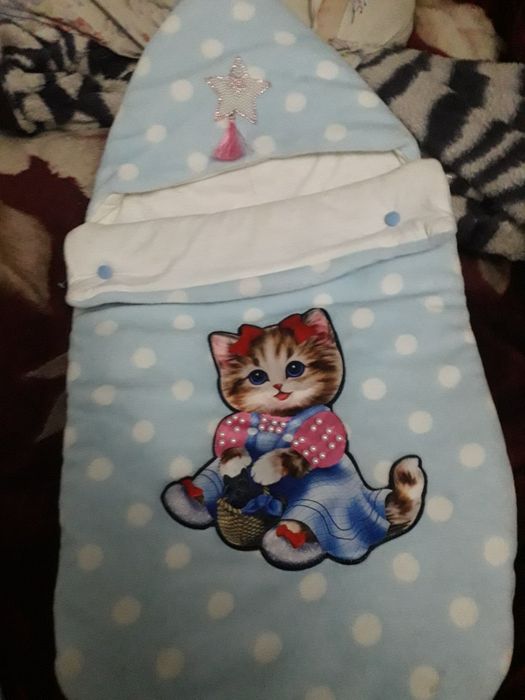 Продам детские вещи очень дёшево и сумки в роддом за все 10000тысяч