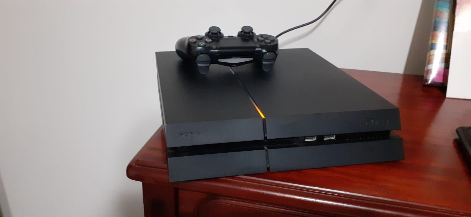 PlayStation 4 de vânzare