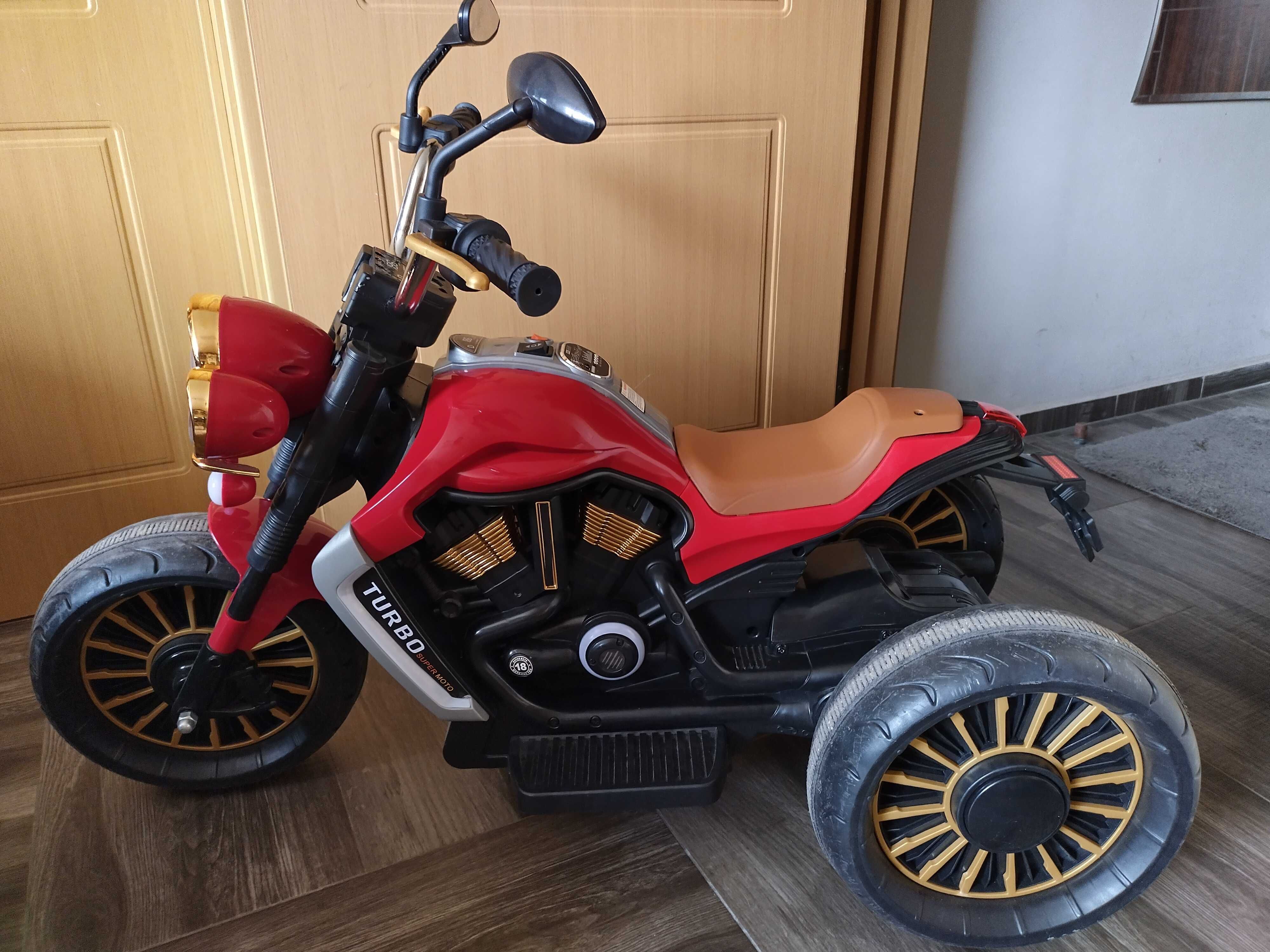 Детски акумулаторен мотор Super Moto Turbo
