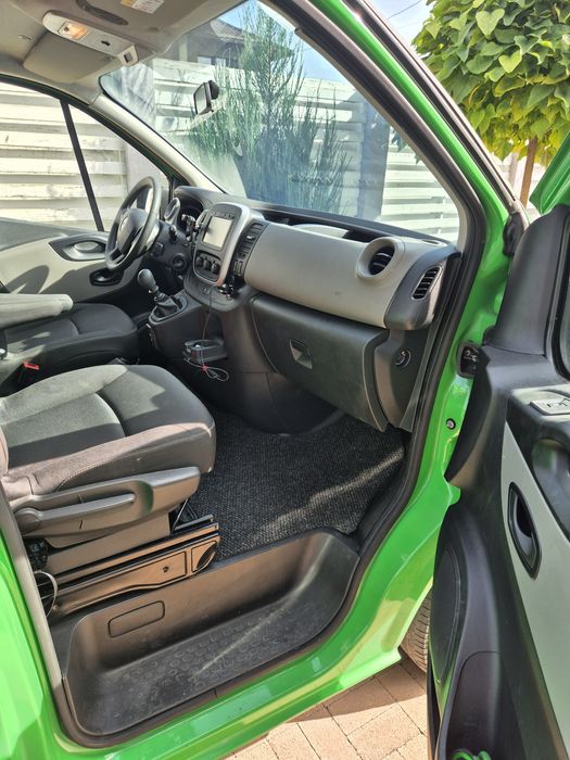 Renault Trafic - Opel Combo