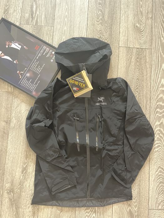 Geaca Arcteryx WindBreaker