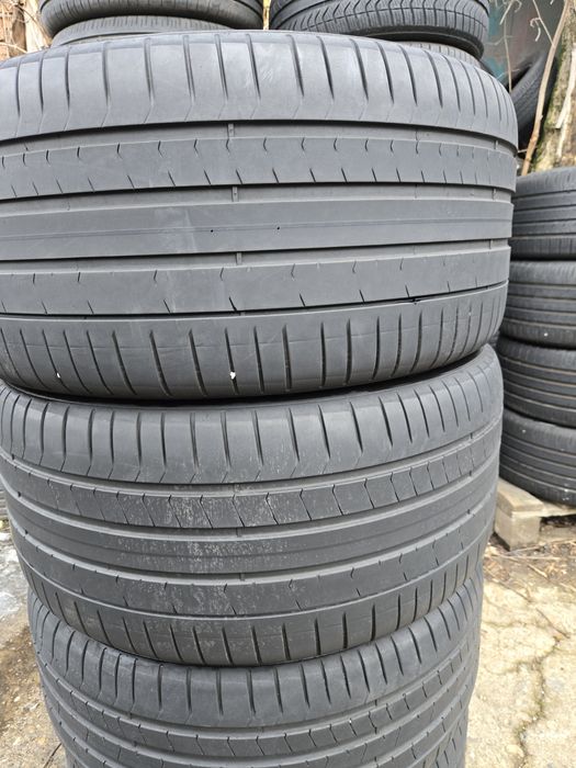 315 35 21 и 275 40 21 Pirelli RunFlat летни.