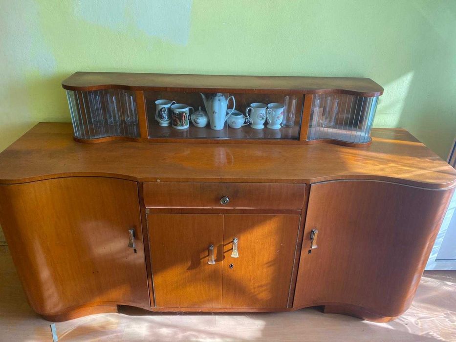 Mobilă sufragerie  si de cameră cu masă