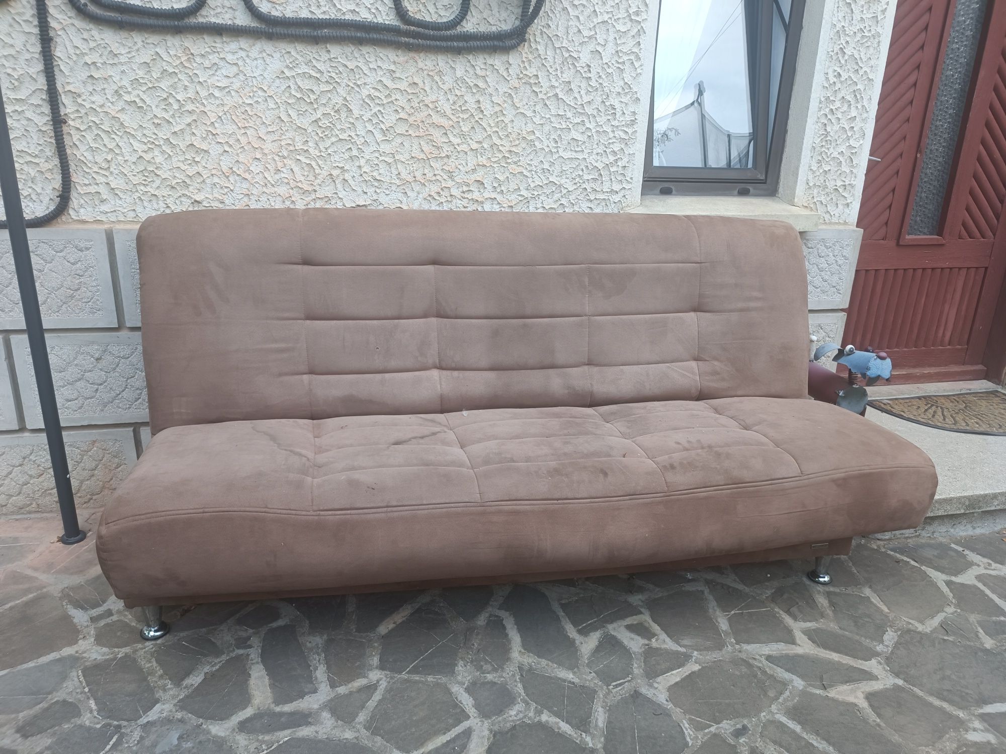 Canapea extensibila