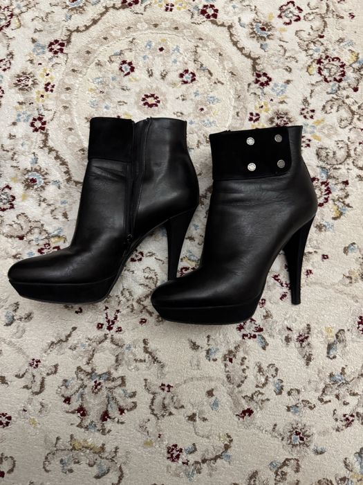 Продам женские полуботинки