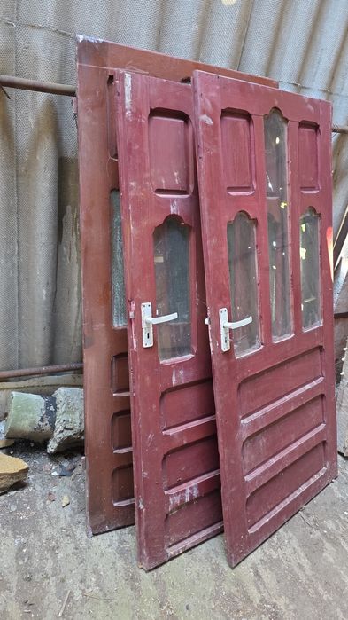 3 bucati usa cu toc lemn brad