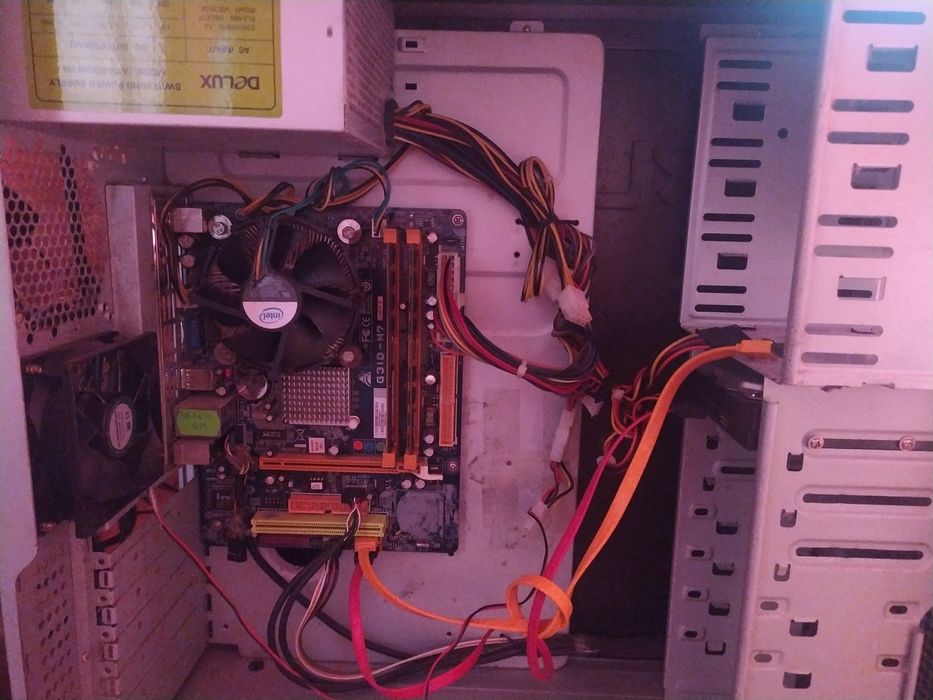 Vând PC complet Deluxe