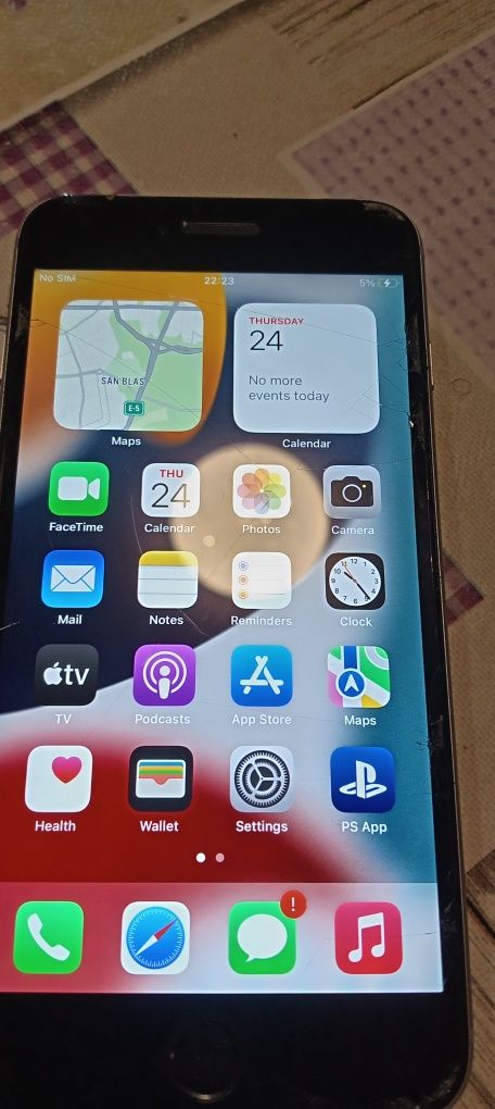 Телефон iPhone 6s Plus