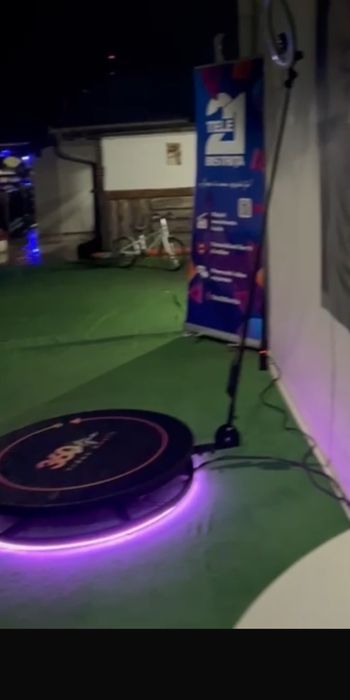 Vand platforma video booth 360 selfie pentru evenimente cu laptop