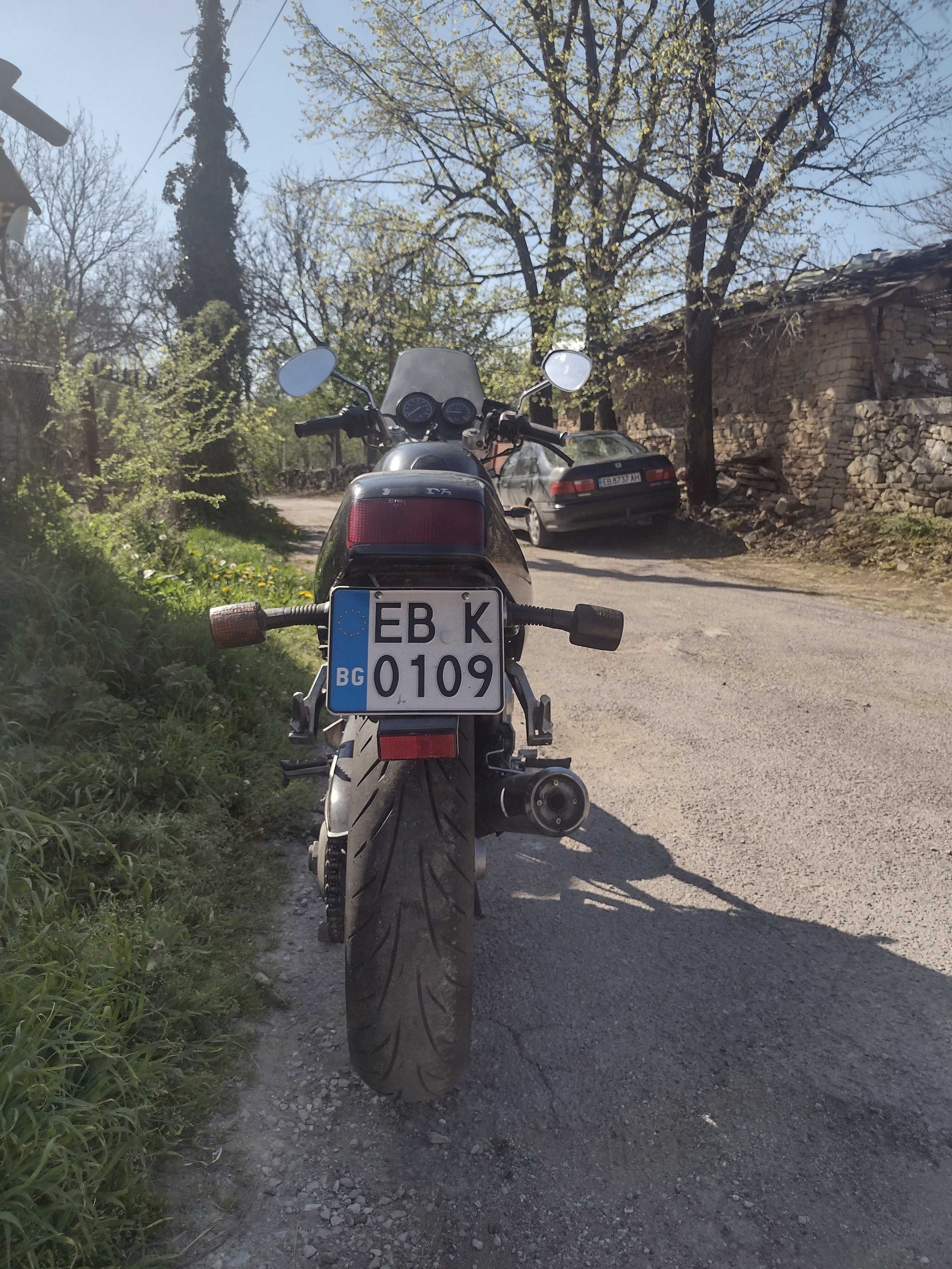 Продава honda bros nt400