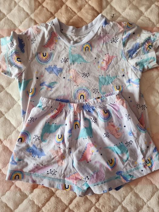 Pijama tricou pantalon scurt dinozauri 4-5 ani
