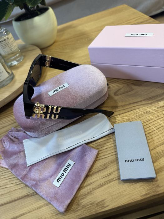 Ochelari de soare Miu Miu