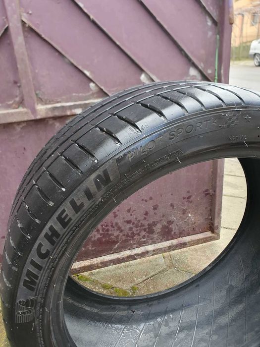 245 45 19 два броя Michelin PS4 Цената е за брои