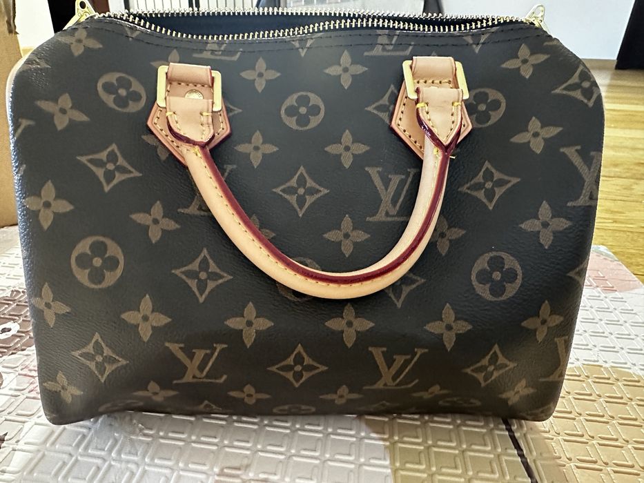 Geanta dama Louis Vuitton