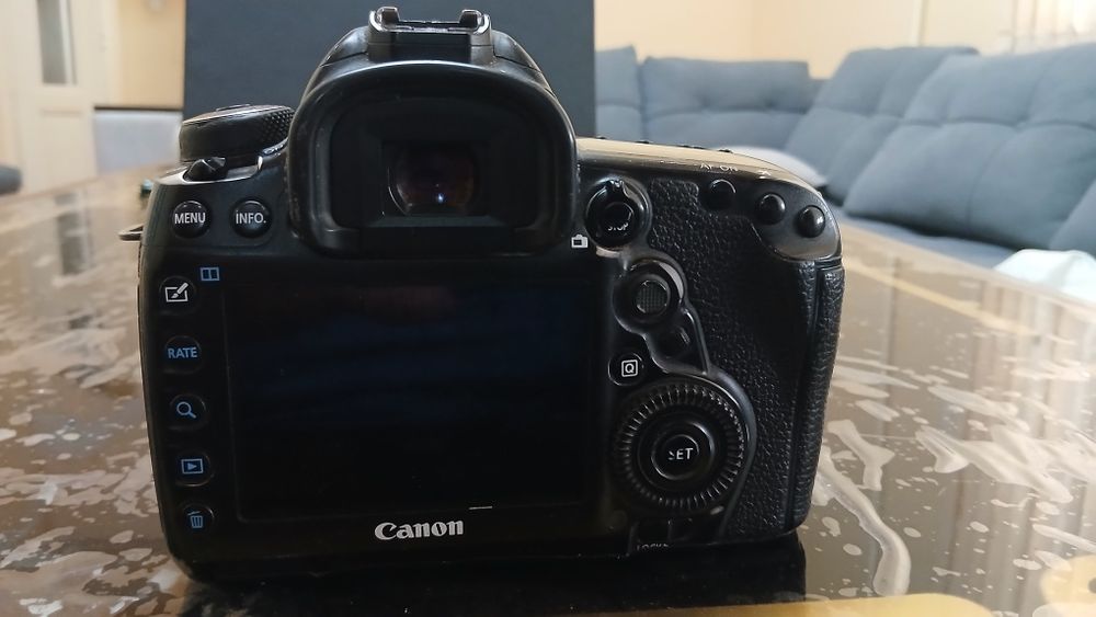Canon Mark 4 sotiladi
