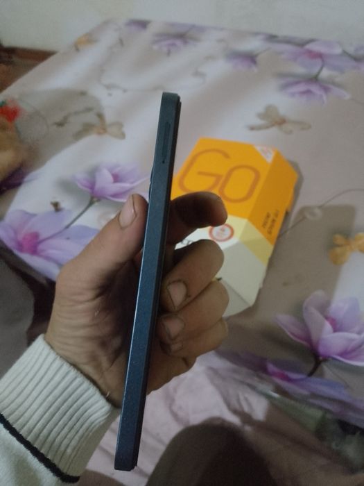 Tecno spark Go 1 128 8+