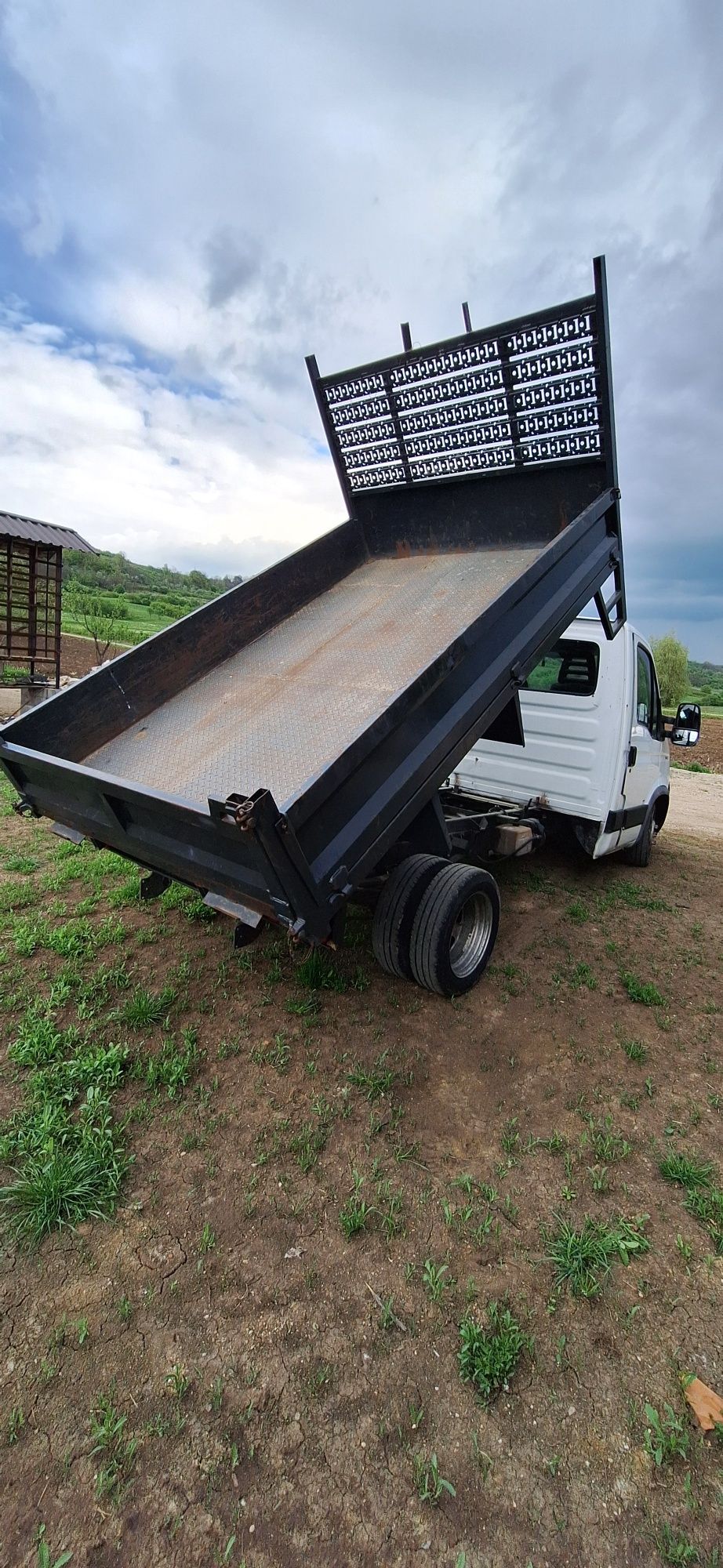 Iveco Daily 35C12 basculabil volan dreapta