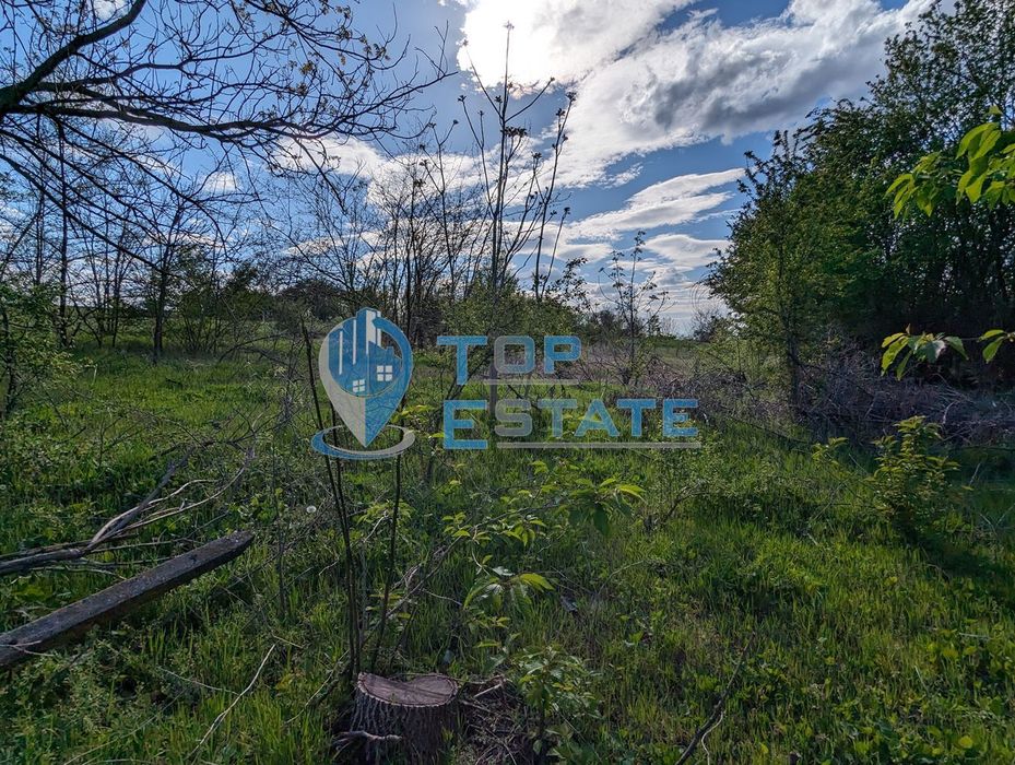 Парцел в регулация в село Страхилово