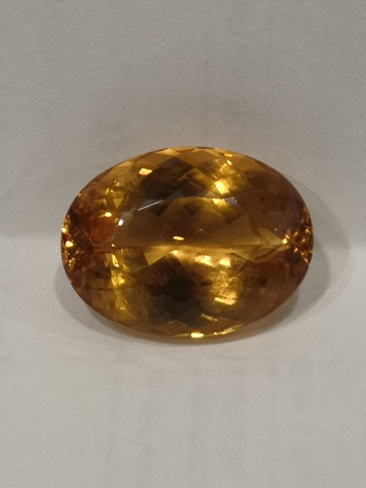 Vînd topaz imperial pentru montat în bijuterii
