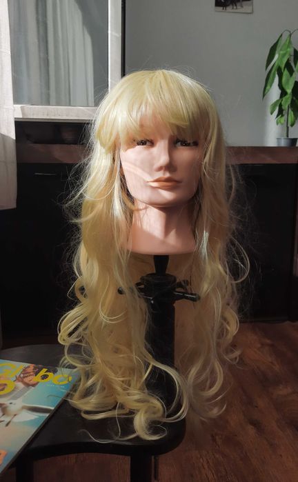 Перуки от Тему нови