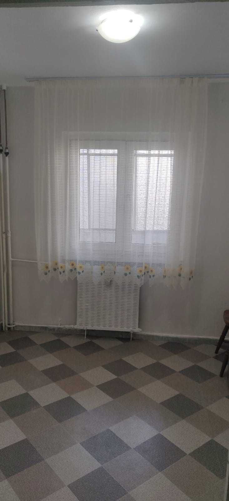 Apartament 2 camera (et.1)de inchiriat Rovine - Nicolae Iorga