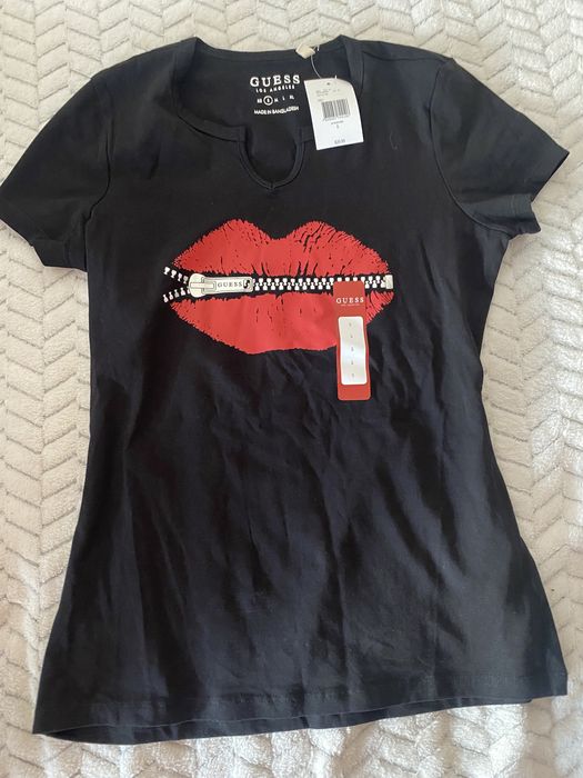 Tricou original Guess