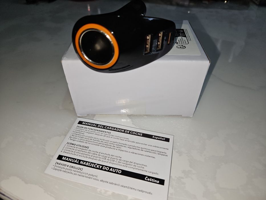 Incarcator Auto 4 in 1 cu priza * 175 W  *