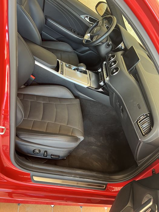 Kia stingir 3:3 twin turbo