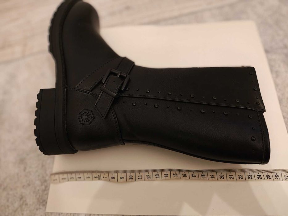 Cizme noi pentru fete