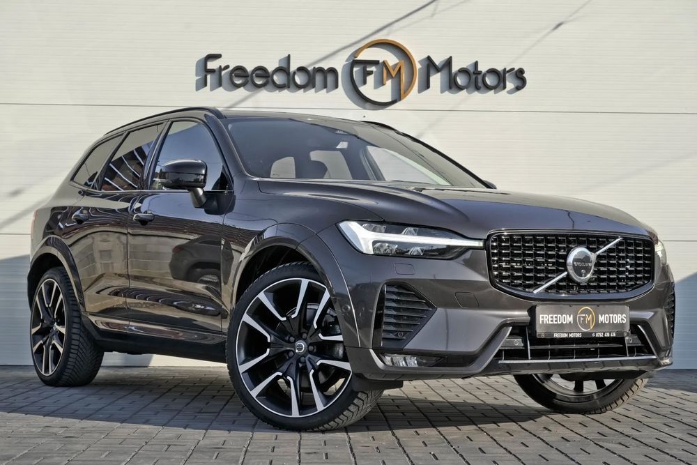 Volvo XC 60 MildHybrid,R-DesignKeyLess,Camera360,PilotAssist,Garantie Volvo 12luni