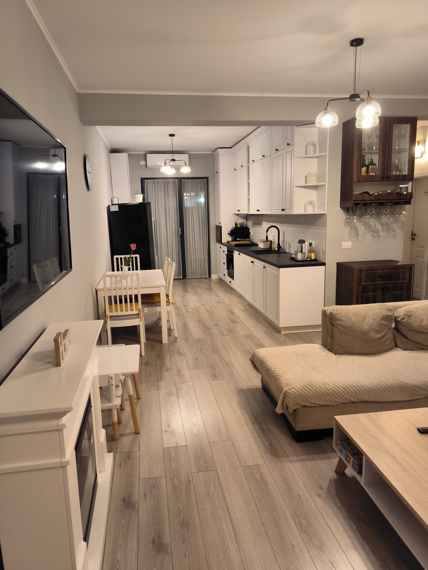 Duplex pe parter, deosebit, 4 camere, Moșnița Nouă, lângă Timișoara