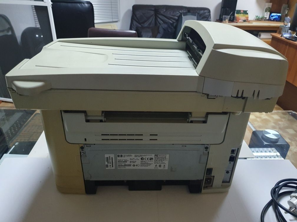 Лазерен Принтер HP M1522n